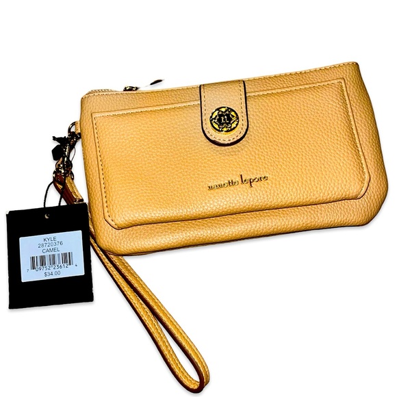 Nanette Lepore Handbags - NWT NANETTE LEPORE LEATHER WRISTLET
